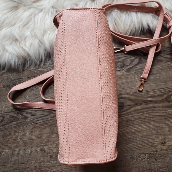 Lauren Conrad Shoulder Bag - Picture 5 of 11